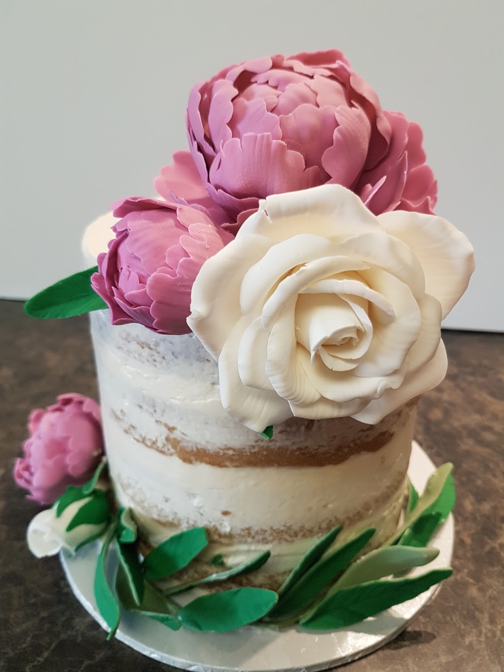 The Cake Queen | 601 20 Ave E, Regina, SK S4N 1J9, Canada | Phone: (306) 535-3098