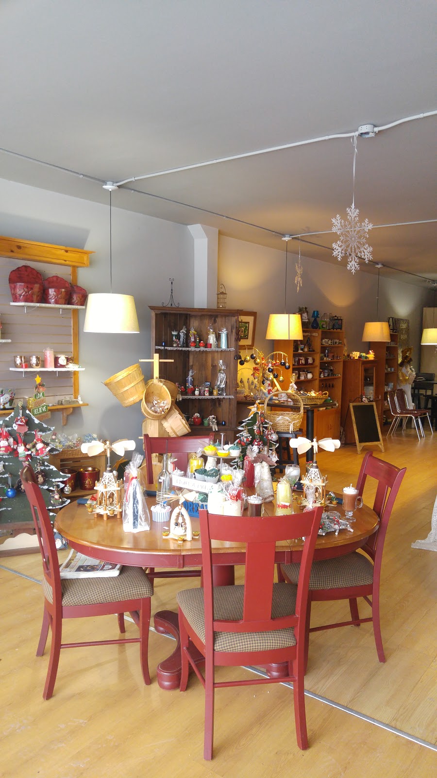 Light a Dream | 63b Ave Donegani, Pointe-Claire, QC H9R 2V9, Canada | Phone: (514) 695-3310