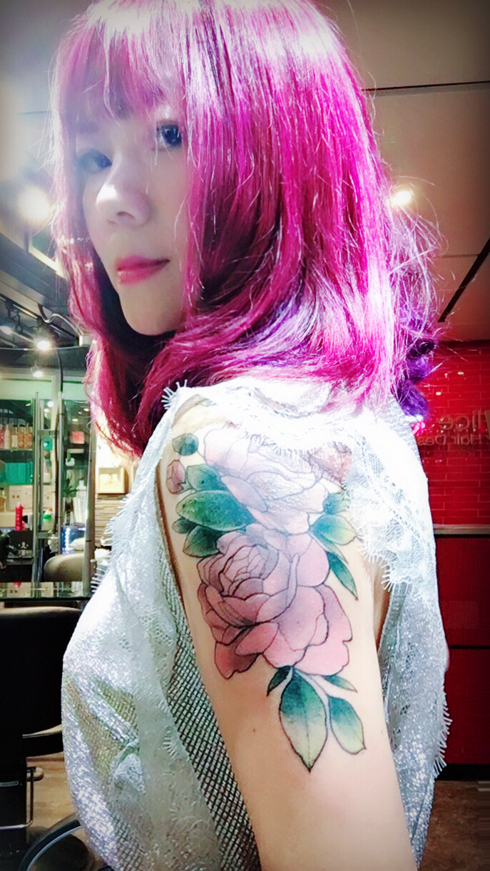 MAGIC MIRROR HAIR STUDIO | 218 2066 18 Ave NE, Calgary, AB T2E 8N5, Canada | Phone: (403) 717-4337