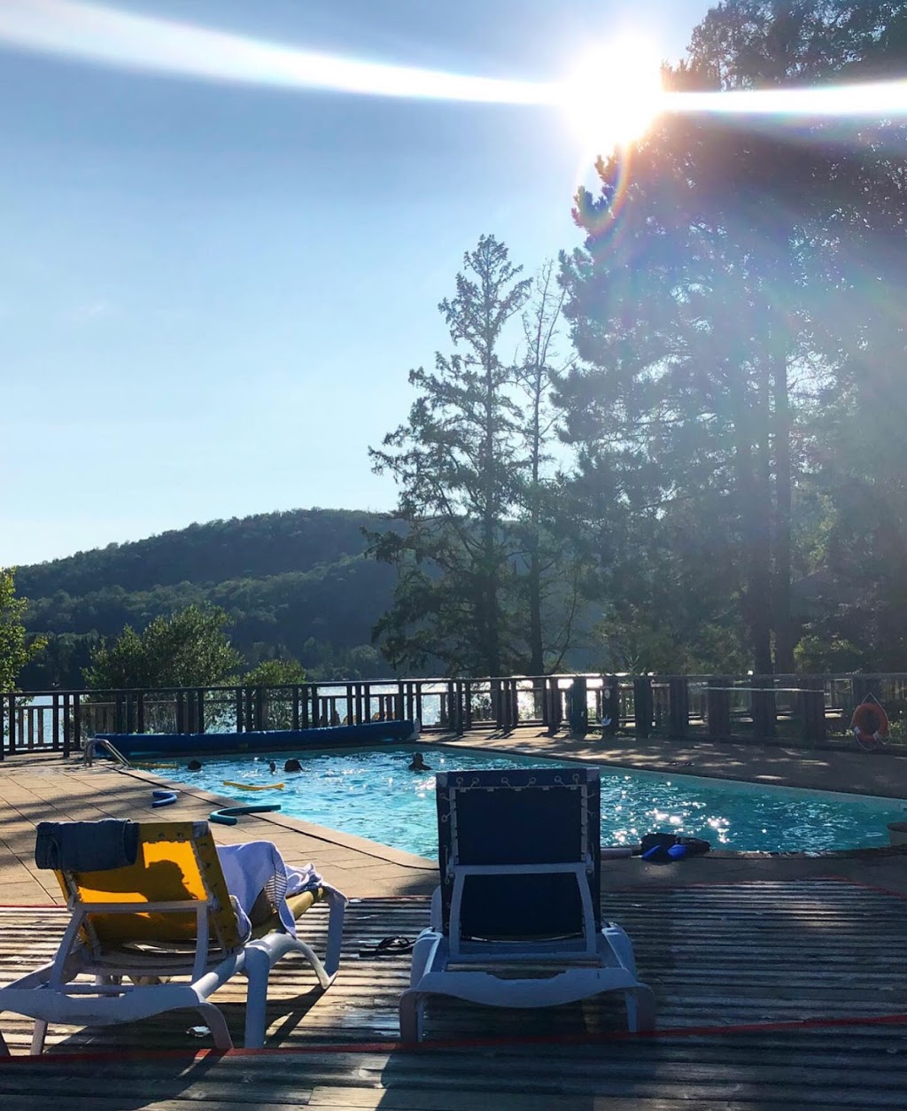 Umari Casa 124 | 87 Chemin de la Pointe-aux-Pères, Lac-Supérieur, QC J0T 1P0, Canada | Phone: (416) 731-6258