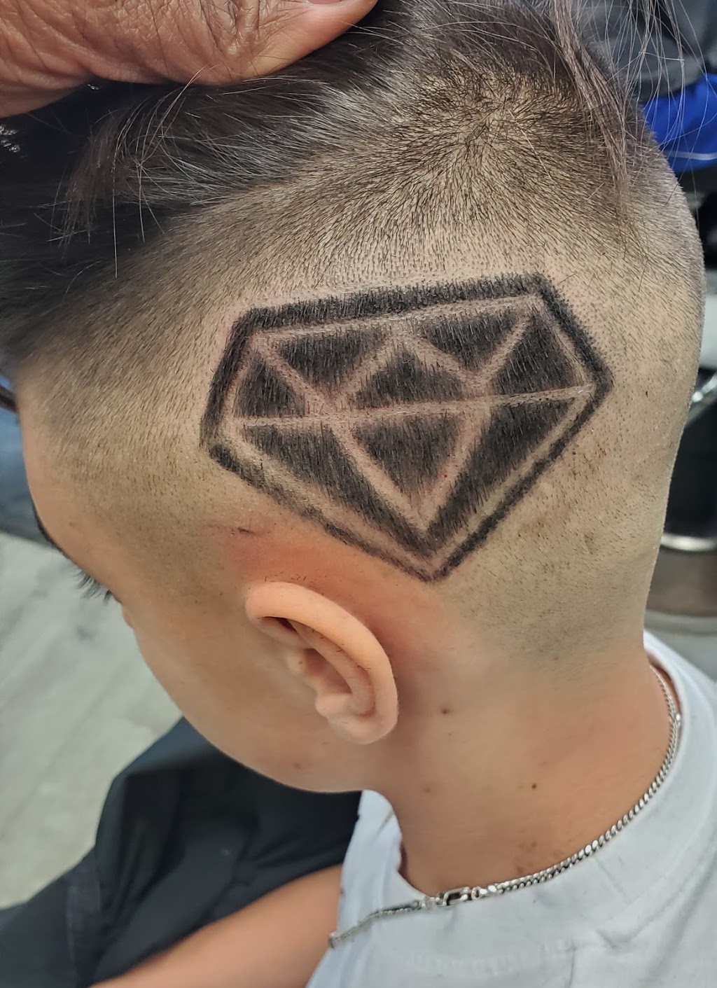 Finesse Cut Barber Shop | 918 Pape Ave, Toronto, ON M4K 3V2, Canada | Phone: (416) 786-9606