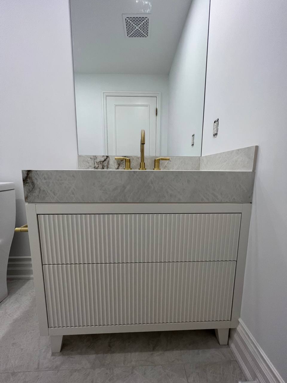 Pikaso Custom Kitchens inc. | 101 Oakdale Rd No.5, North York, ON M3N 1W2, Canada | Phone: (416) 835-5645