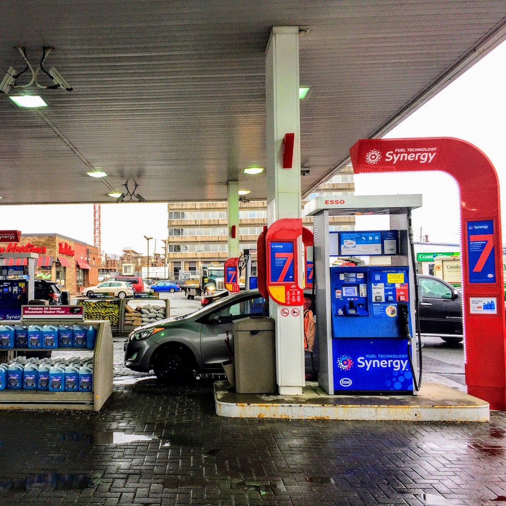 Esso | 6020 Young St, Halifax, NS B3K 2A2, Canada | Phone: (902) 453-0088