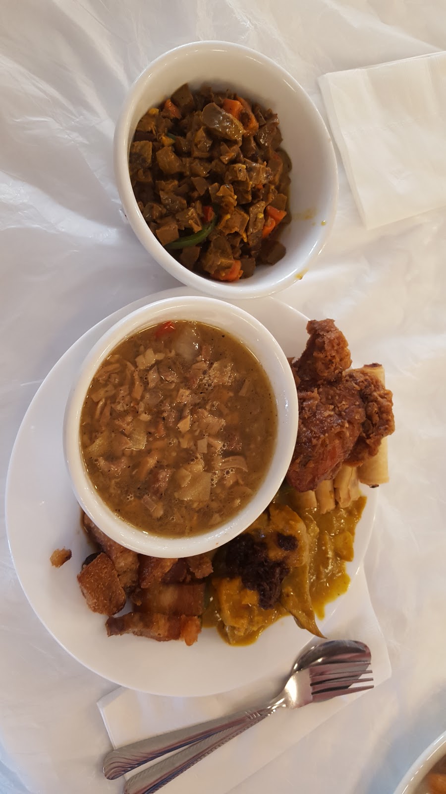 Canton Food Gallery | 1111 Logan Ave, Winnipeg, MB R3E 1P9, Canada | Phone: (204) 786-8860