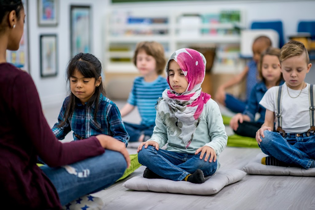 Little Yogis Academy | 92 Roe Ave, Toronto, ON M5M 2H7, Canada | Phone: (647) 403-2973