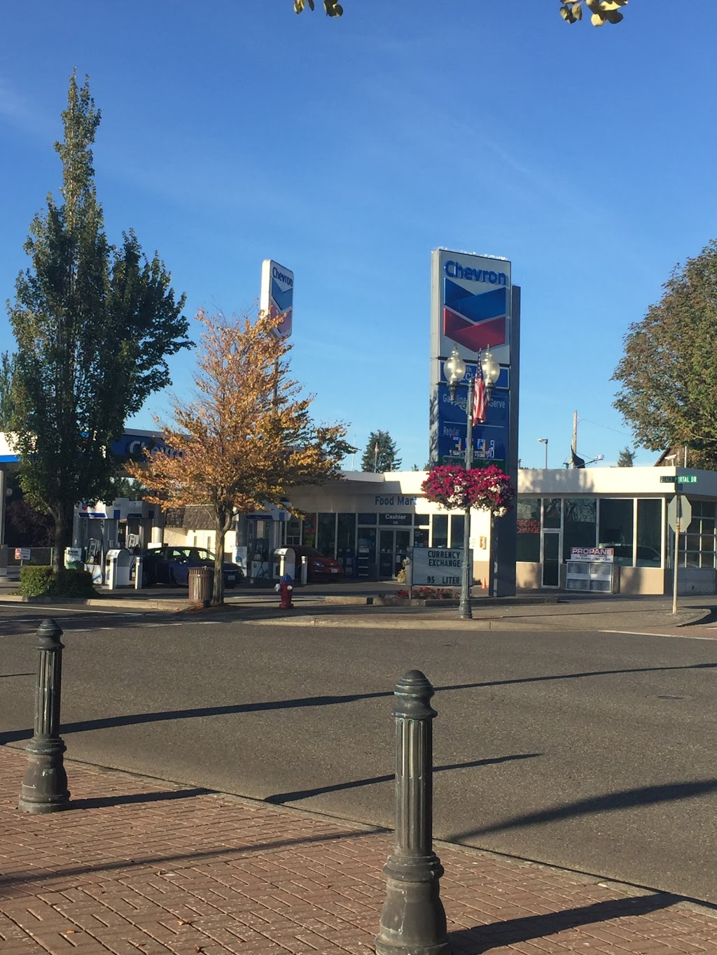 Chevron | 568 Peace Portal Dr, Blaine, WA 98230, USA | Phone: (360) 332-8412