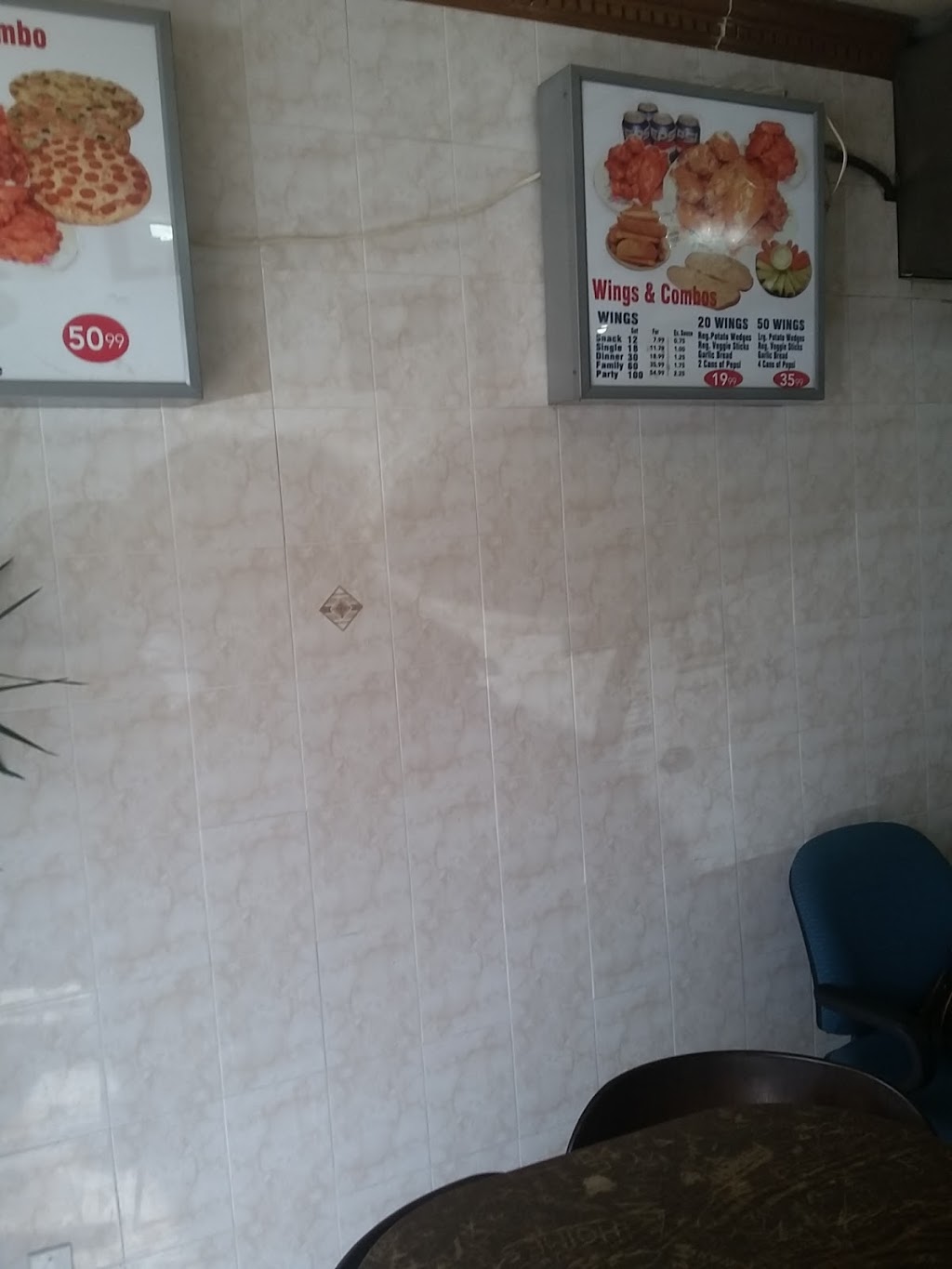 1 Plus 2 Pizza & Wing | 3206 Lake Shore Blvd W, Etobicoke, ON M8V 1L9, Canada | Phone: (416) 252-9122