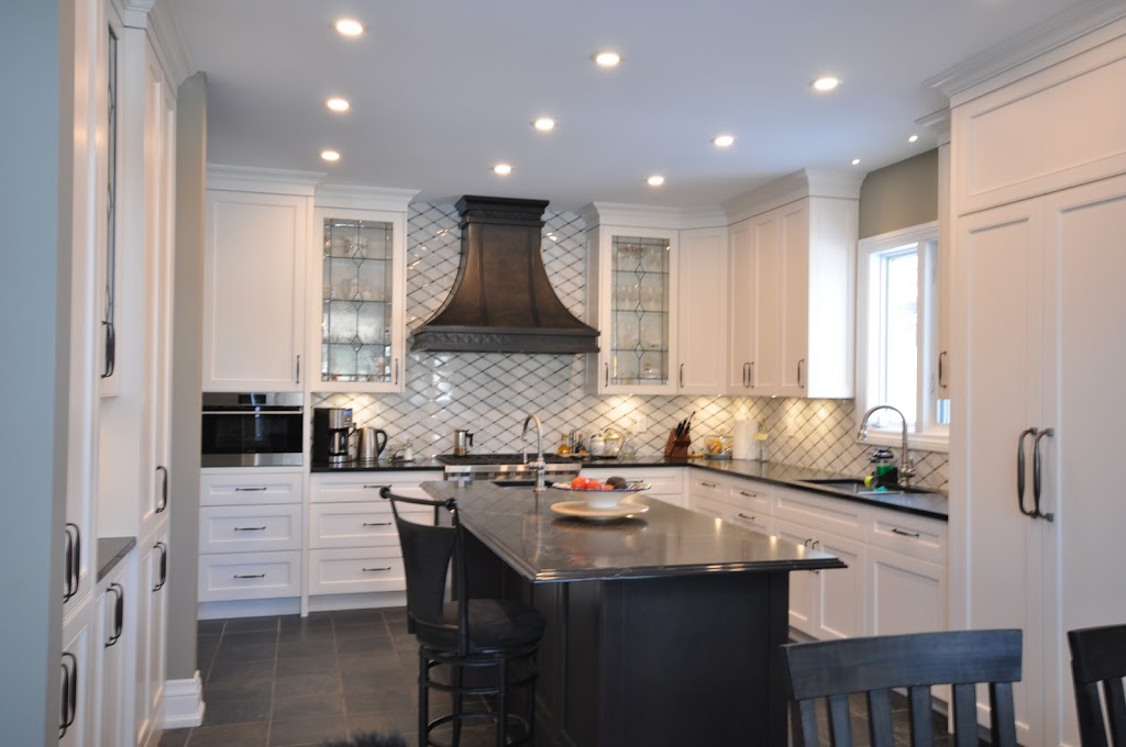 Wolstencroft Kitchens Ltd | 25 Scarsdale Rd, North York, ON M3B 2R2, Canada | Phone: (416) 385-0043