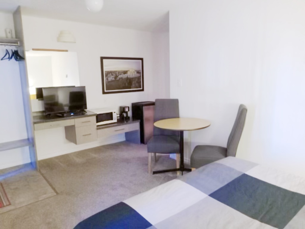 Cardston Inn | 848 Main St, Cardston, AB T0K 0K0, Canada | Phone: (403) 653-3952