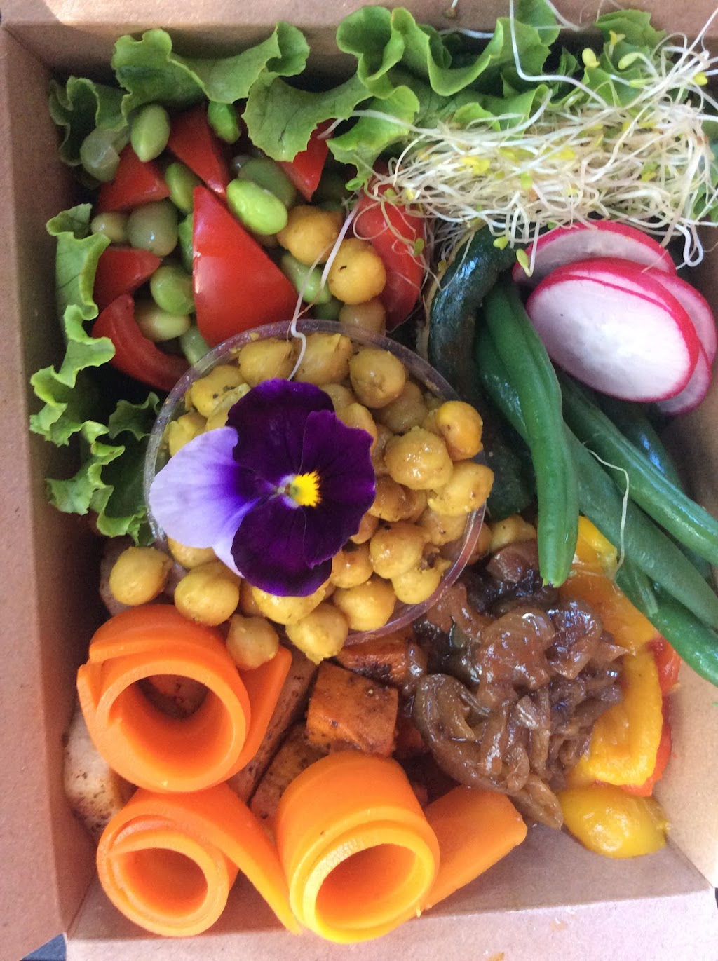 CUIT-ZEN - Cuisine Végétale | 35 Chem. de Vale Perkins, Mansonville, QC J0E 1X0, Canada | Phone: (450) 292-4895