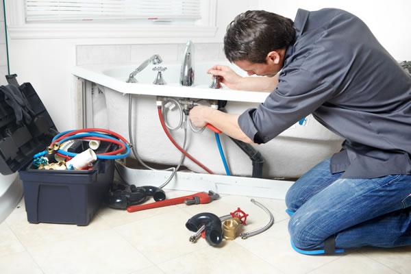 Beaches Plumbing & Drain | 2000 Queen St E, Toronto, ON M4L 1J2, Canada | Phone: (647) 560-8510