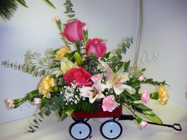 A Touch Of Petals | 2000 Airport Rd NE, Calgary, AB T2E 6W5, Canada | Phone: (403) 777-1888