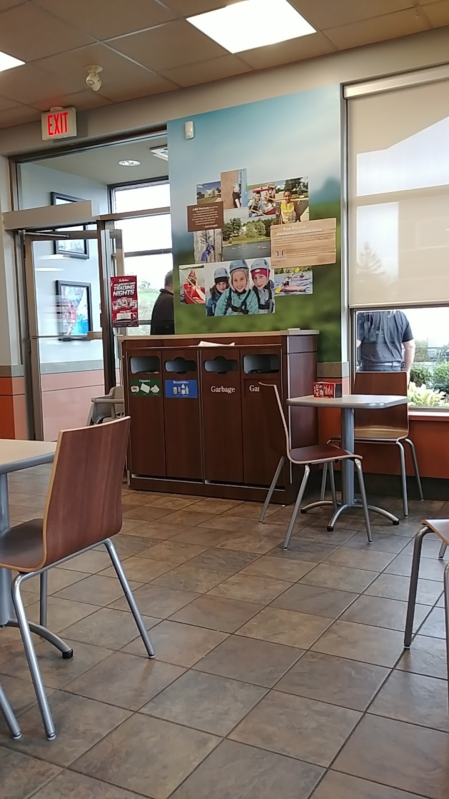 Tim Hortons | 7 Cole Dr, Windsor, NS B0N 2T0, Canada | Phone: (902) 798-0767
