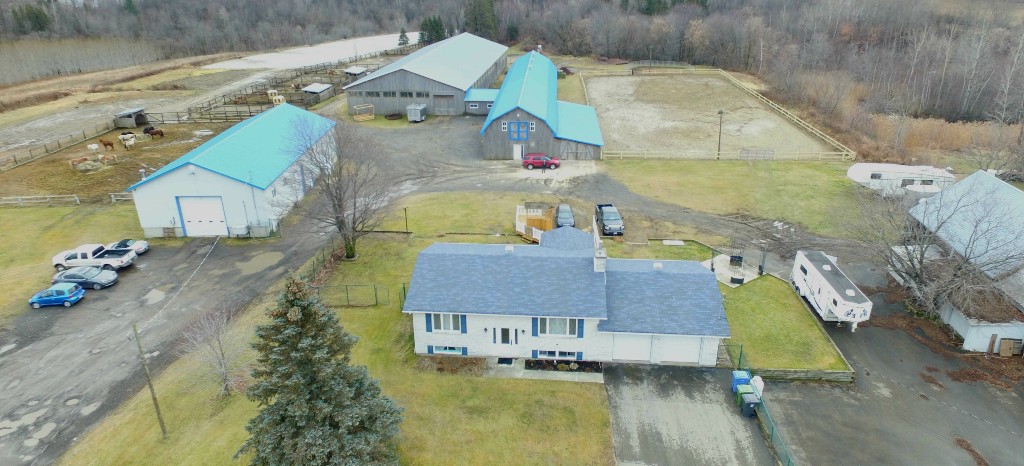 Centre Équestre St-Roch.. | 365 Rang de la Rivière N, Saint-Roch-de-lAchigan, QC J0K 3H0, Canada | Phone: (514) 265-3908