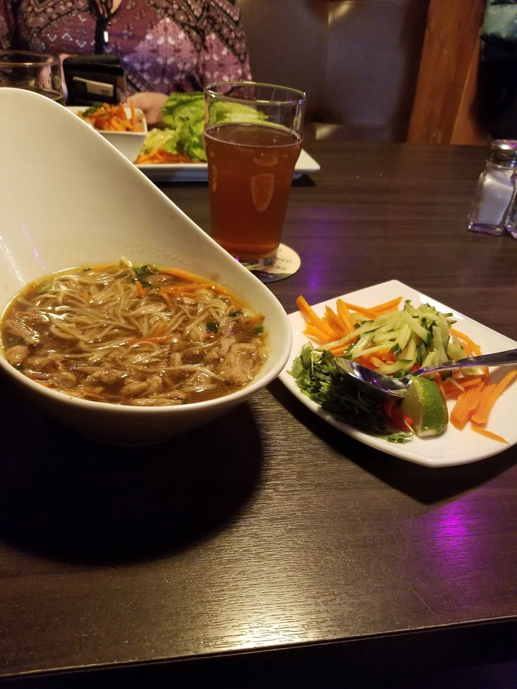 Lancaster Taphouse | 4529 Gordon Rd, Regina, SK S4W 0B7, Canada | Phone: (306) 570-2323