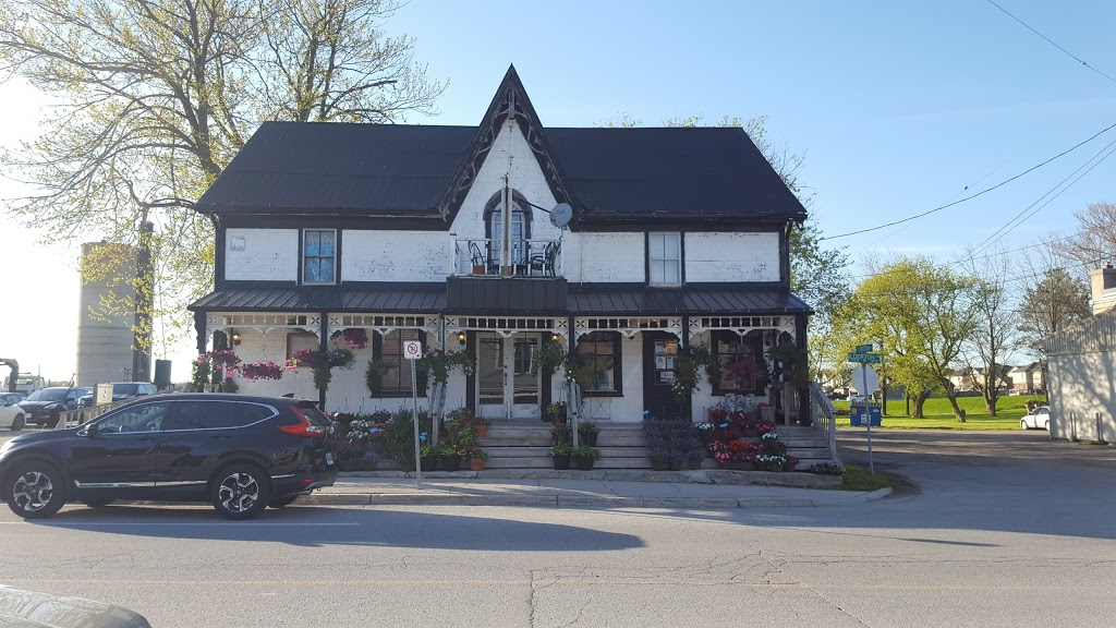 Floral Temptations | 13236 Ilderton Rd, Ilderton, ON N0M 2A0, Canada | Phone: (519) 666-2032