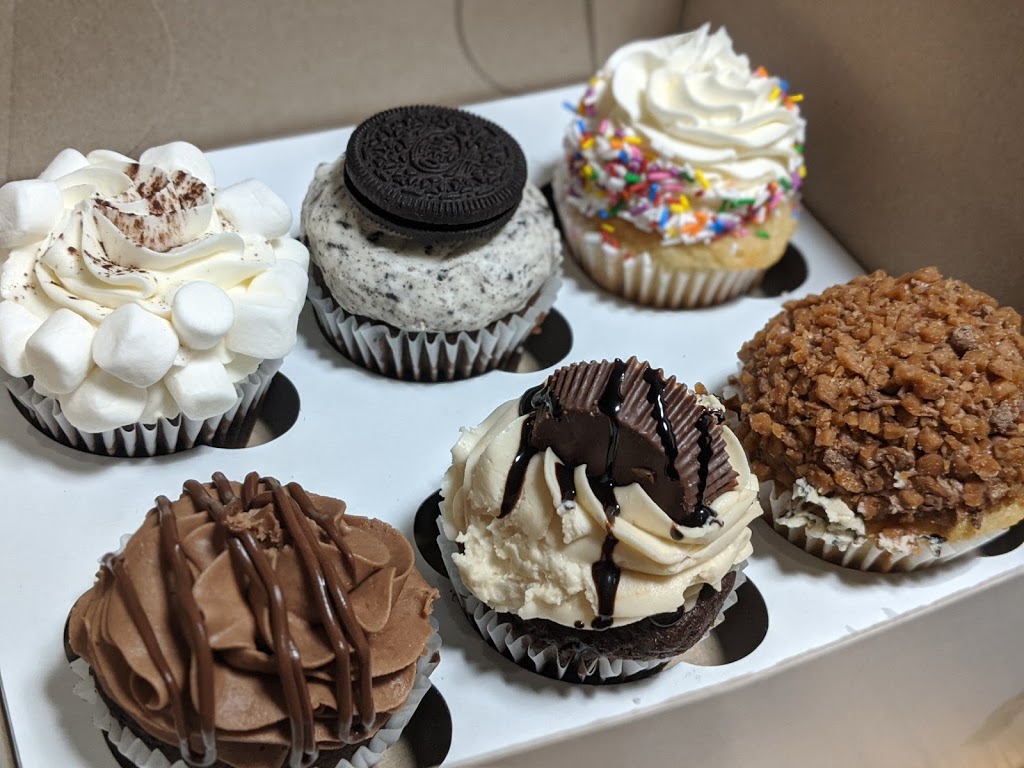 Outside The Box Baking Co | 21 Seaway Dr, Welland, ON L3C 7J5, Canada | Phone: (905) 736-4392