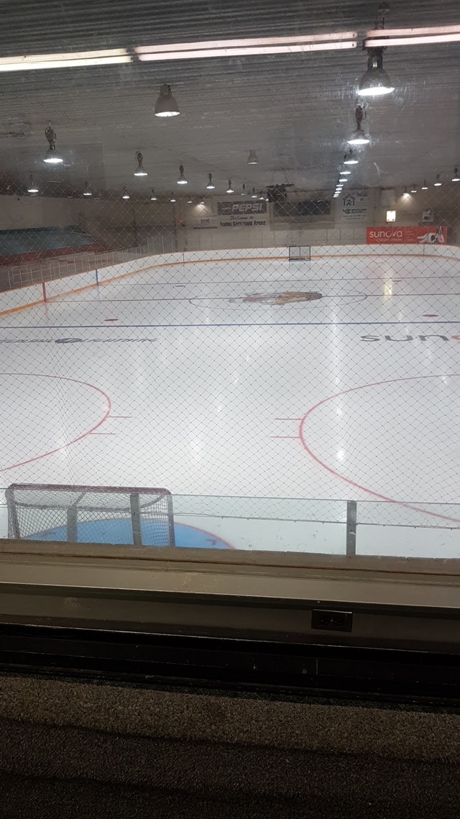 Teulon-Rockwood Arena | 28 8 Ave SE, Teulon, MB R0C 3B0, Canada | Phone: (204) 886-0505
