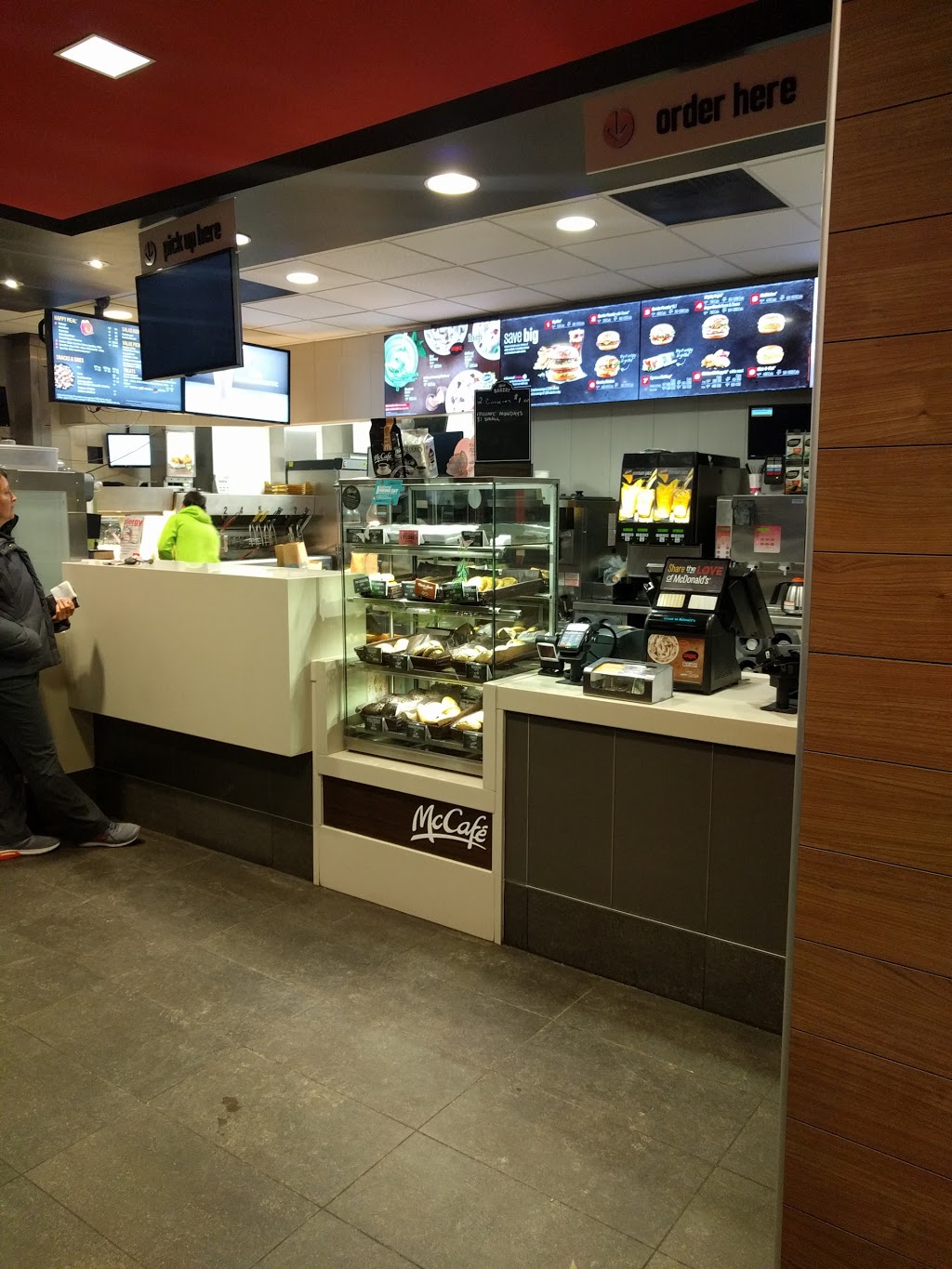 McDonalds | 3589 Bleams Rd, New Hamburg, ON N0B 2G0, Canada | Phone: (519) 662-1500