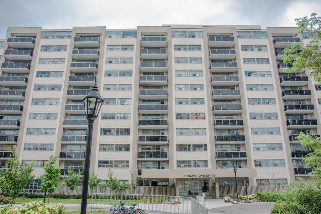 Richgrove Drive | 21 Richgrove Dr, Etobicoke, ON M9R 2L2, Canada | Phone: (647) 475-6107