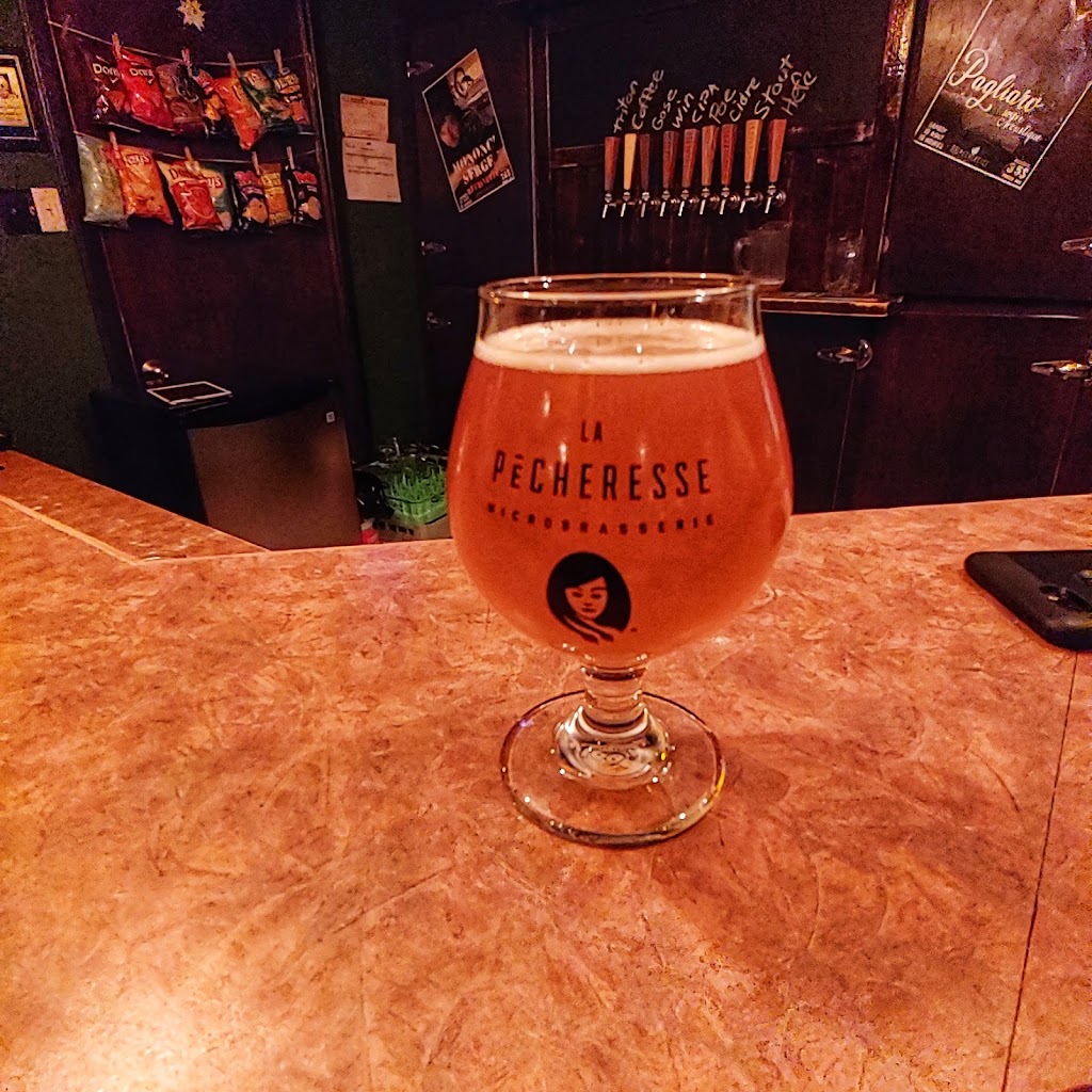 Microbrasserie La Pécheresse | 355 Rue St Zéphirin, La Tuque, QC G9X 1X3, Canada | Phone: (819) 709-6844