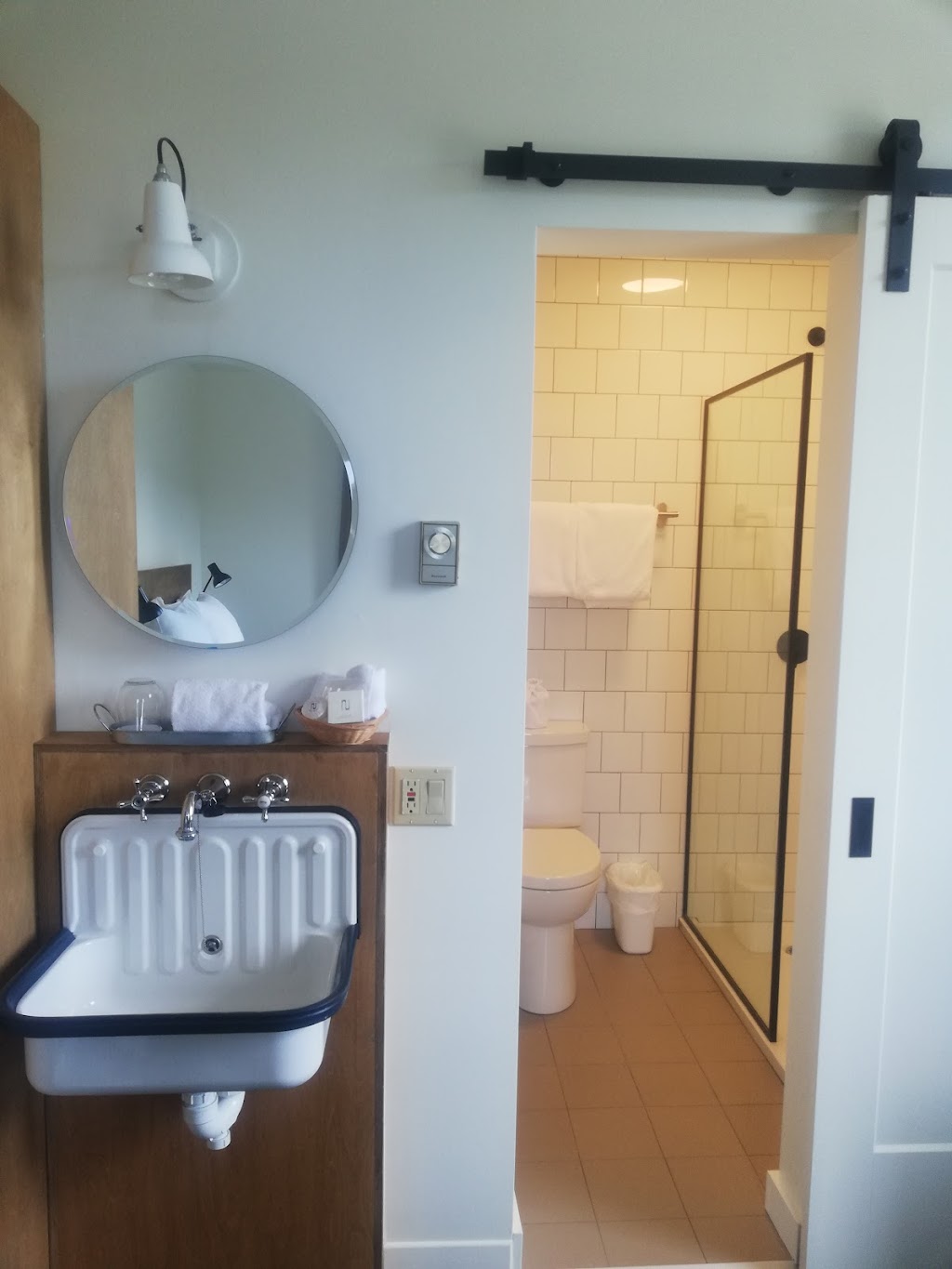 Hôtel Mont-Tremblant | 1900 Chem. du Village, Mont-Tremblant, QC J8E 1K4, Canada | Phone: (819) 717-1410