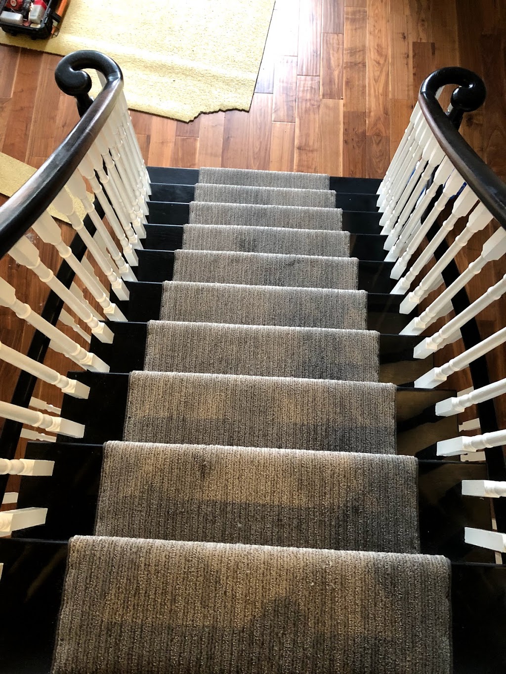 Direct Carpet | 1500 Upper Middle Rd W #233, Oakville, ON L6M 0C2, Canada | Phone: (905) 575-7847