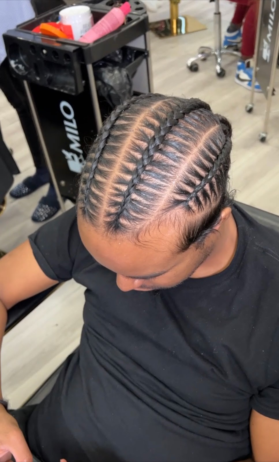MK Beauty Salon | 1185 St. Laurent Blvd, Ottawa, ON K1K 3B7, Canada | Phone: (613) 744-1110