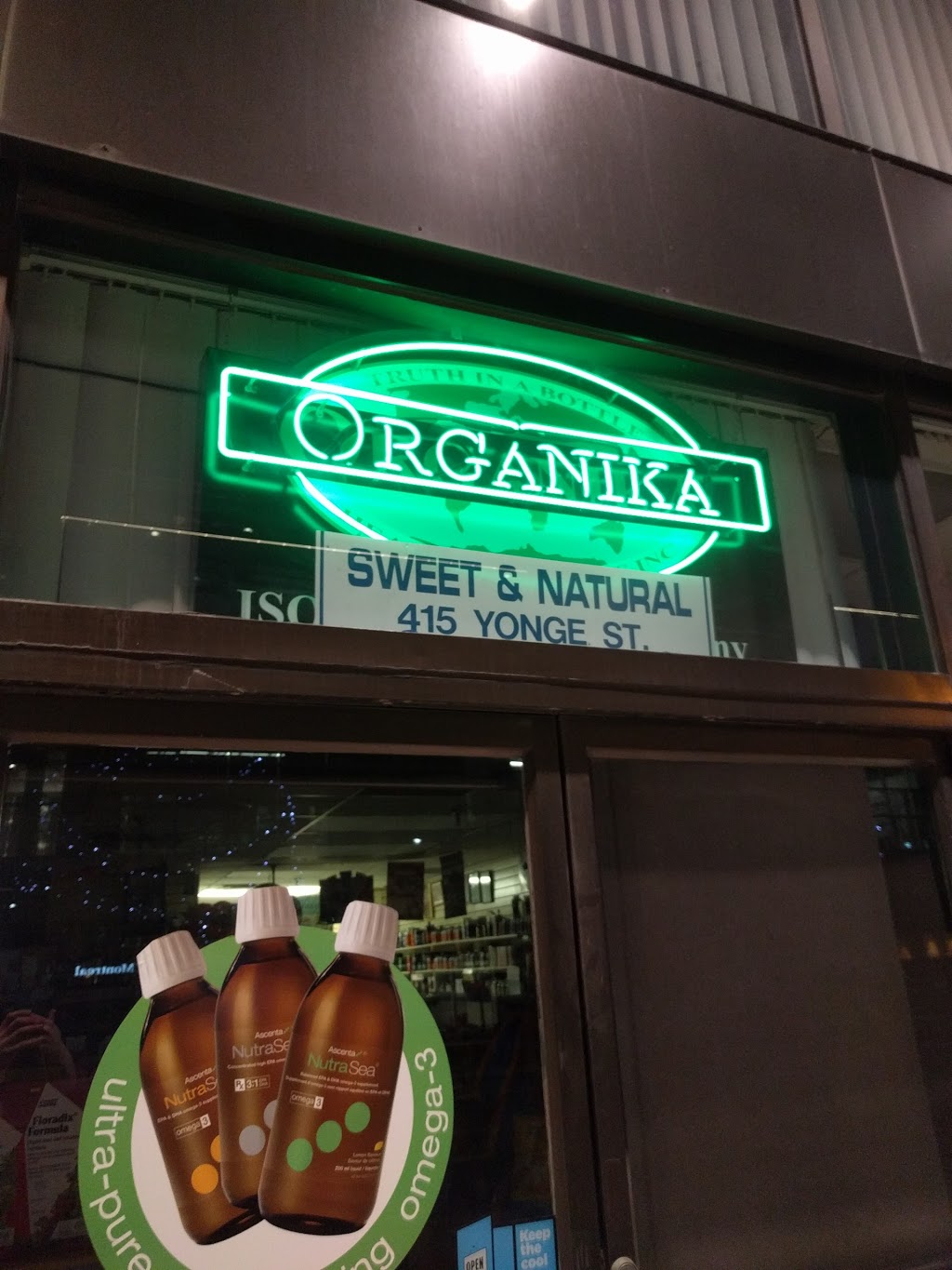 Sweet & Natural | 415 Yonge St, Toronto, ON M5B 2E7, Canada | Phone: (416) 595-1215