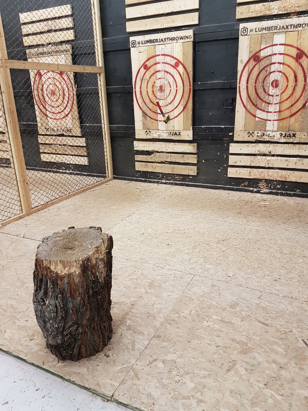 Lumberjax Axe Throwing | 1437 Elliott St, Regina, SK S4N 3G6, Canada | Phone: (844) 515-1455