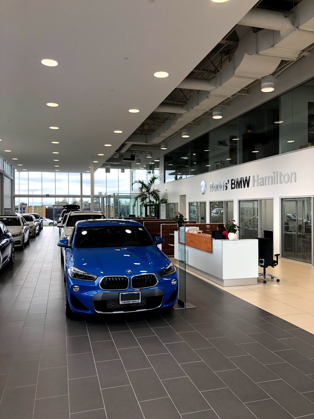Budds BMW Hamilton | 1471 Upper James St, Hamilton, ON L9B 1K2, Canada | Phone: (905) 387-7507
