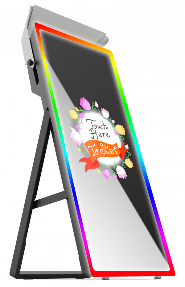 Snapsnap! (Photobooth) | 1225 Av Victoria #4, Saint-Lambert, QC J4R 1R3, Canada | Phone: (438) 936-7433