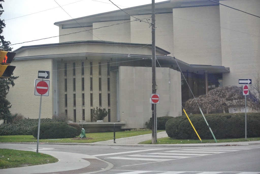 Beth Tzedec | 1700 Bathurst St, York, ON M5P 3K3, Canada | Phone: (416) 781-3511