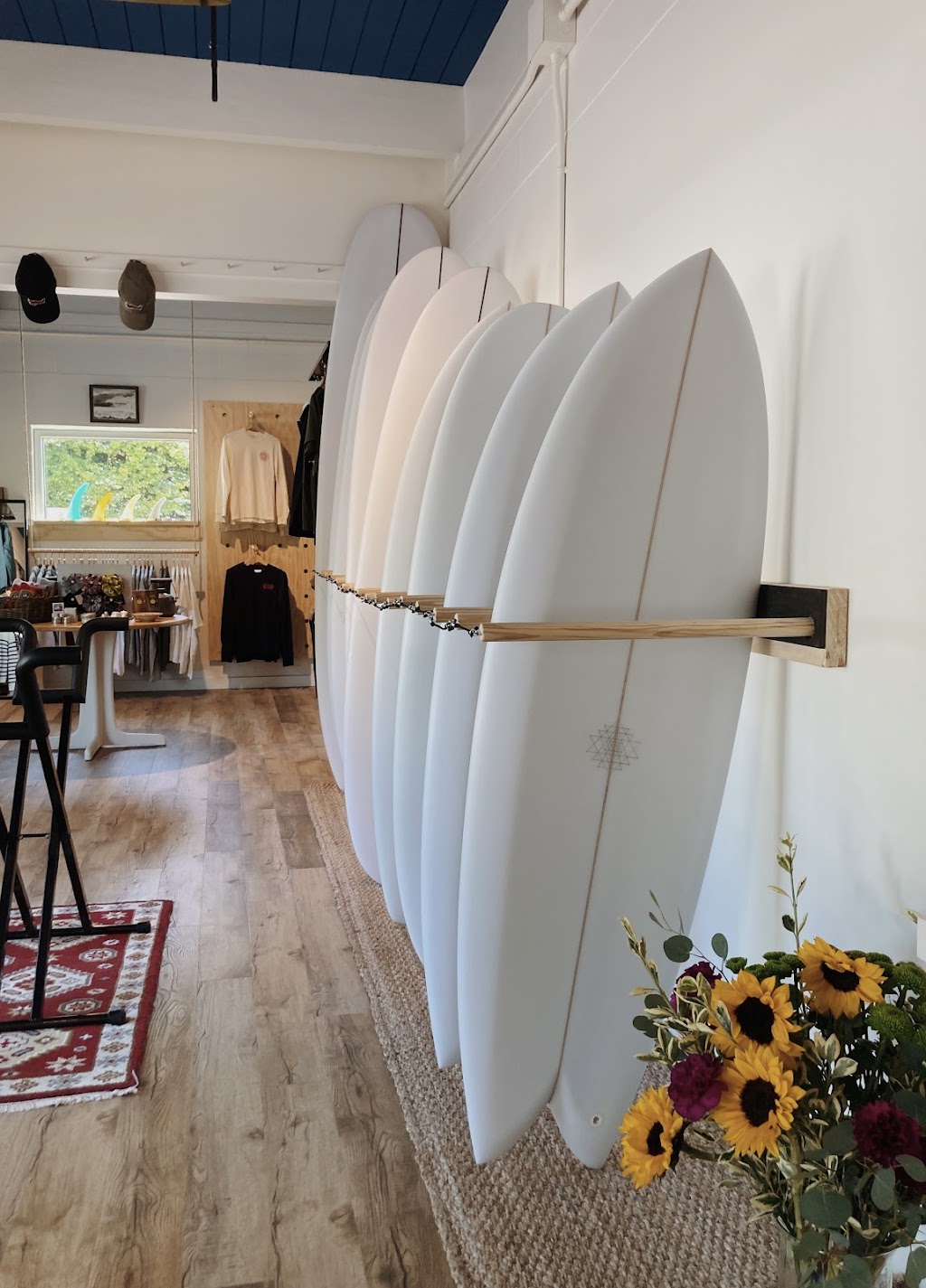 Seek & Surf | 5871 Sooke Rd, Sooke, BC V9Z 0C3, Canada | Phone: (778) 352-3331