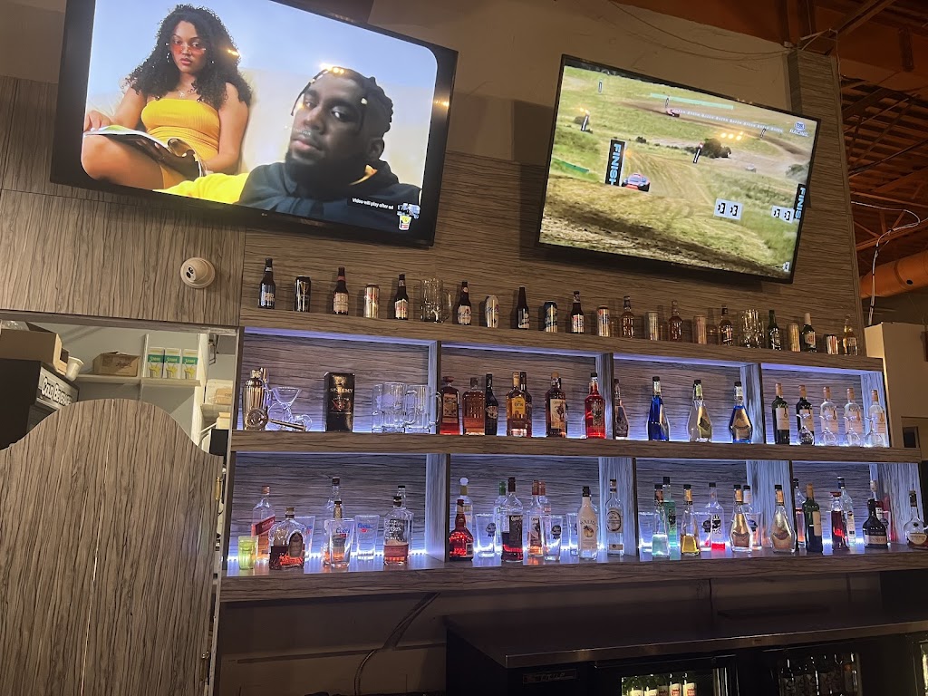 Alcona Bistro | 1070 Innisfil Beach Rd, Innisfil, ON L9S 4T9, Canada | Phone: (705) 431-8325