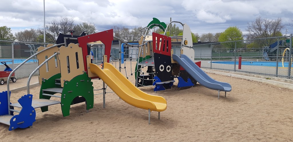 Saint Claude Park | 99 7e Rue, Laval, QC H7N 2C8, Canada | Phone: (450) 662-5054