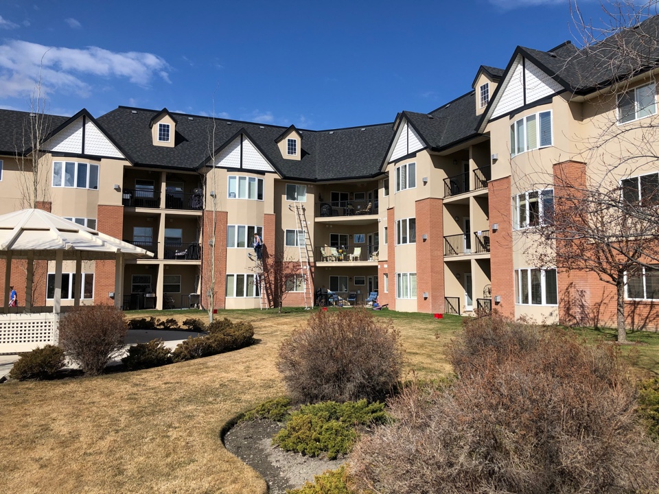 We Wash Windows | Lynnview Rd SE, Calgary, AB T2C 1X4, Canada | Phone: (403) 938-4626