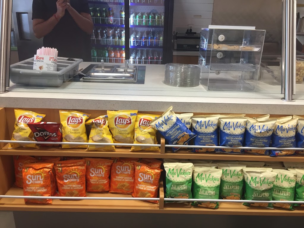 Plates and Bowls | 1076 Hoover Park Dr Unit #8, Whitchurch-Stouffville, ON L4A 0K2, Canada | Phone: (905) 640-7484