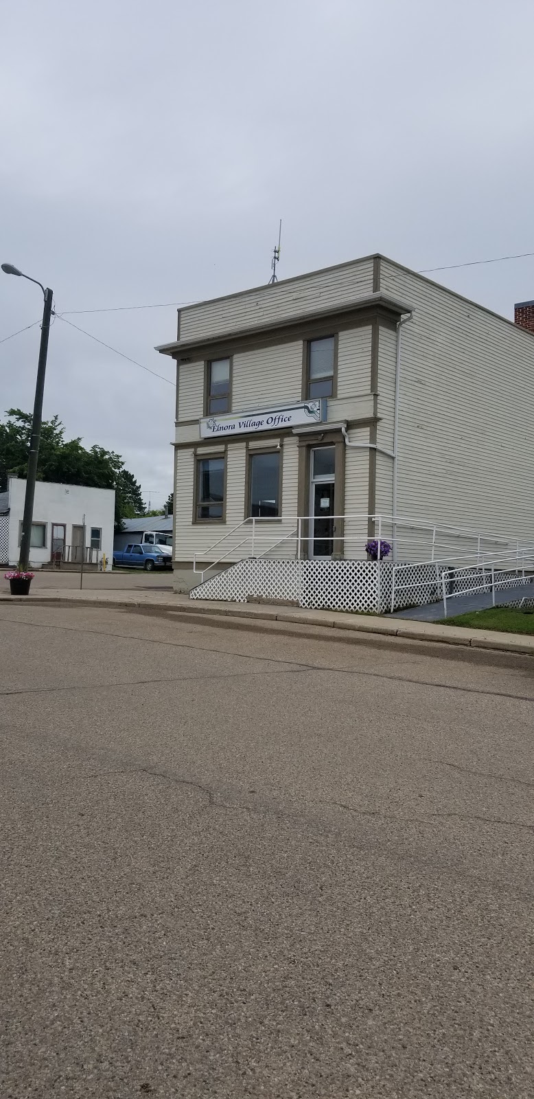 Elnora Village Office | 219 Main St, Elnora, AB T0M 0Y0, Canada | Phone: (403) 773-3922