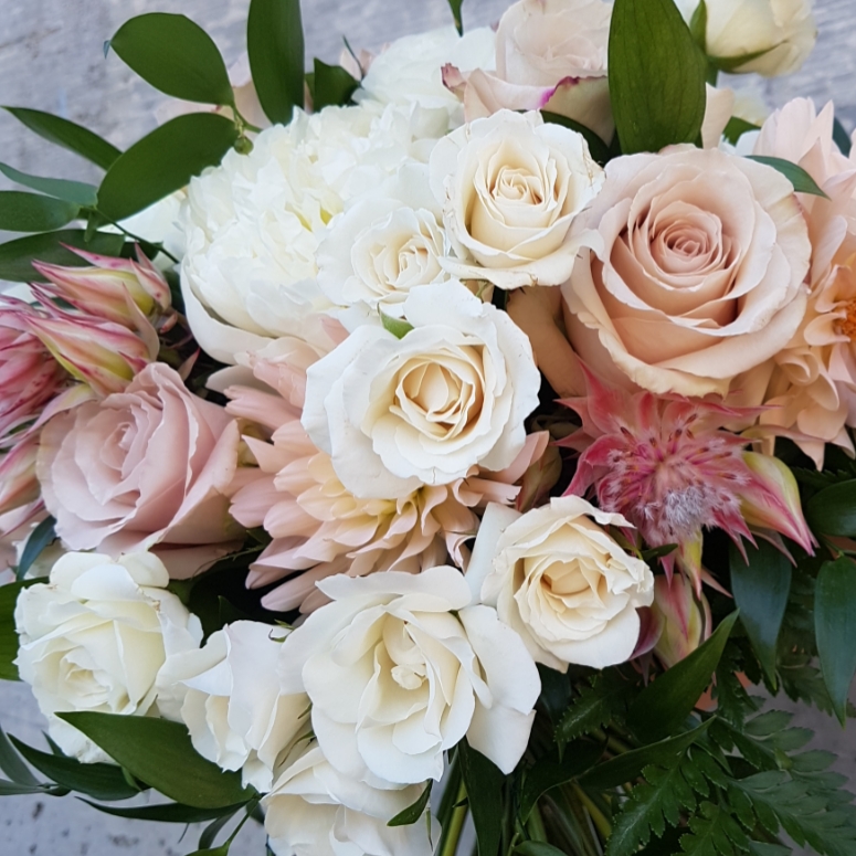 Two Buds Floral Artistry | 5361 75 Street NW, Edmonton, AB T6E 0W4, Canada | Phone: (780) 905-7052