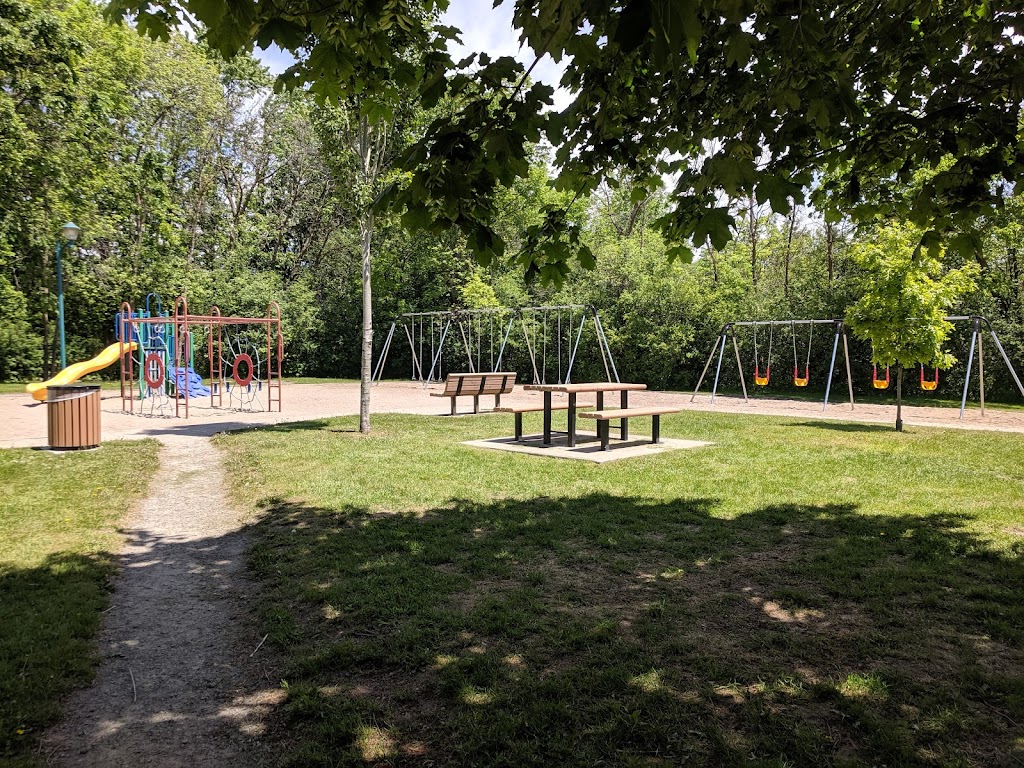 Centre de la Petite Enfance Harmonie Soleil | 2400 Av. de la Volière, Laval, QC H7L 4B6, Canada | Phone: (450) 963-2519