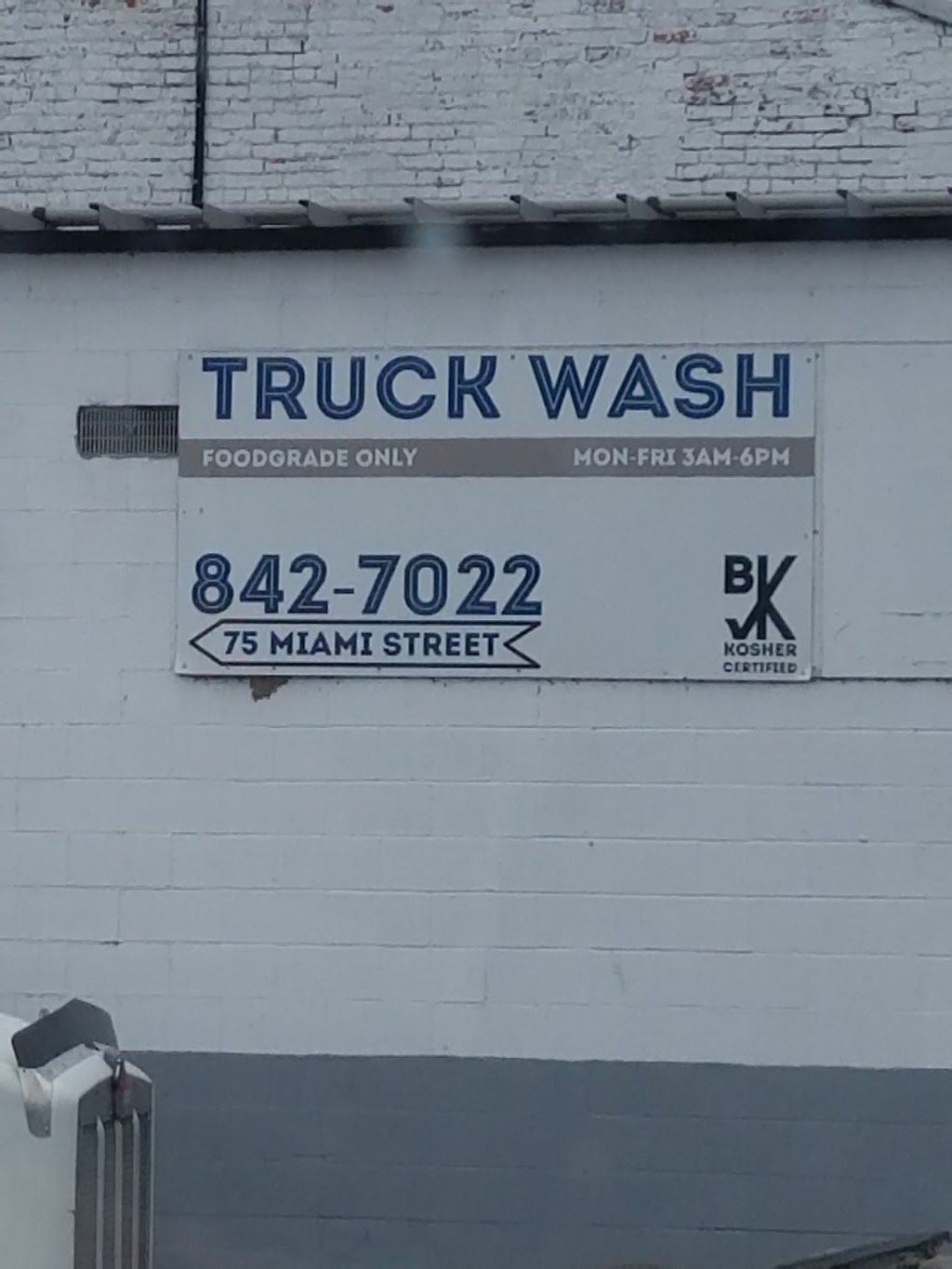 Buffalo Truck Wash | 75 Miami St, Buffalo, NY 14204, USA | Phone: (716) 842-0705