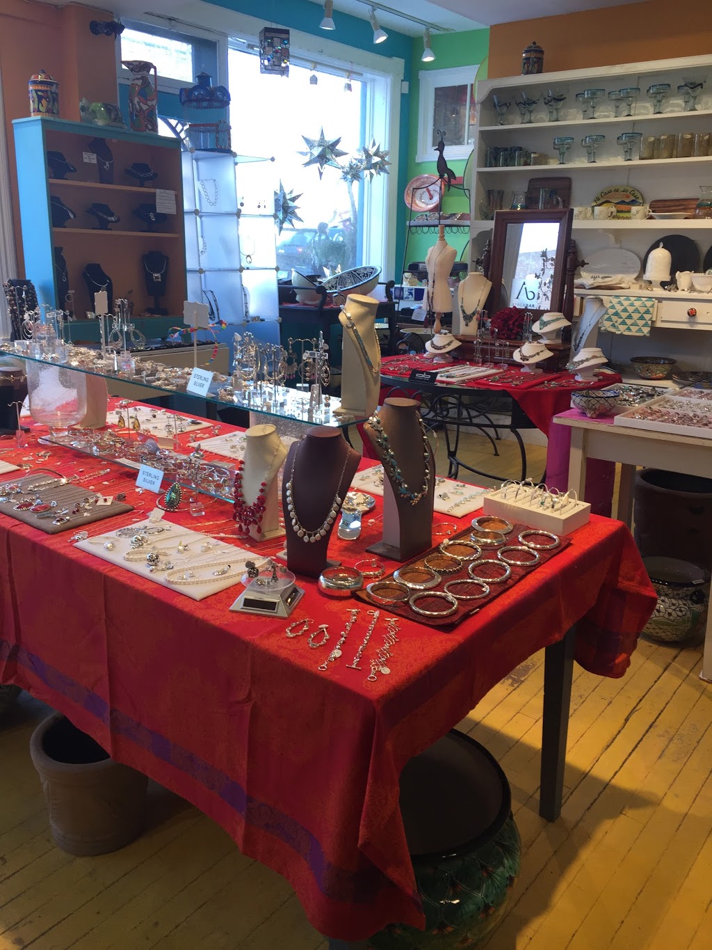 Casa Lucia | 273 Bloomfield Main St, Bloomfield, ON K0K 1G0, Canada | Phone: (613) 393-5936