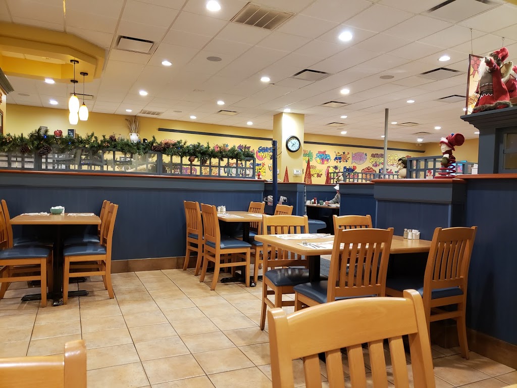 Cora déjeuners | 2113 Boulevard le Carrefour, Laval, QC H7S 2J7, Canada | Phone: (450) 973-1991