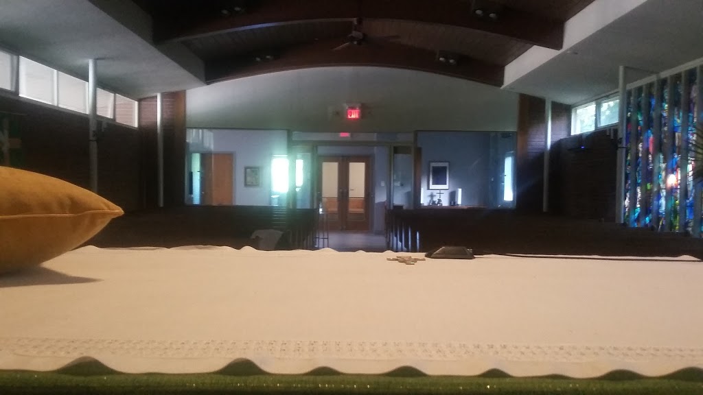 Holy Cross Lutheran Church | 3455 Lakeshore Rd, Burlington, ON L7N 1B5, Canada | Phone: (905) 637-2741