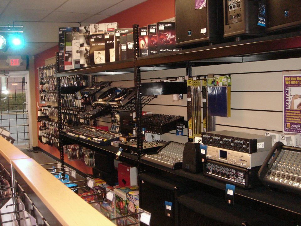 Long & McQuade Musical Instruments | 620 Comox Rd, Nanaimo, BC V9R 3J3, Canada | Phone: (250) 716-7261