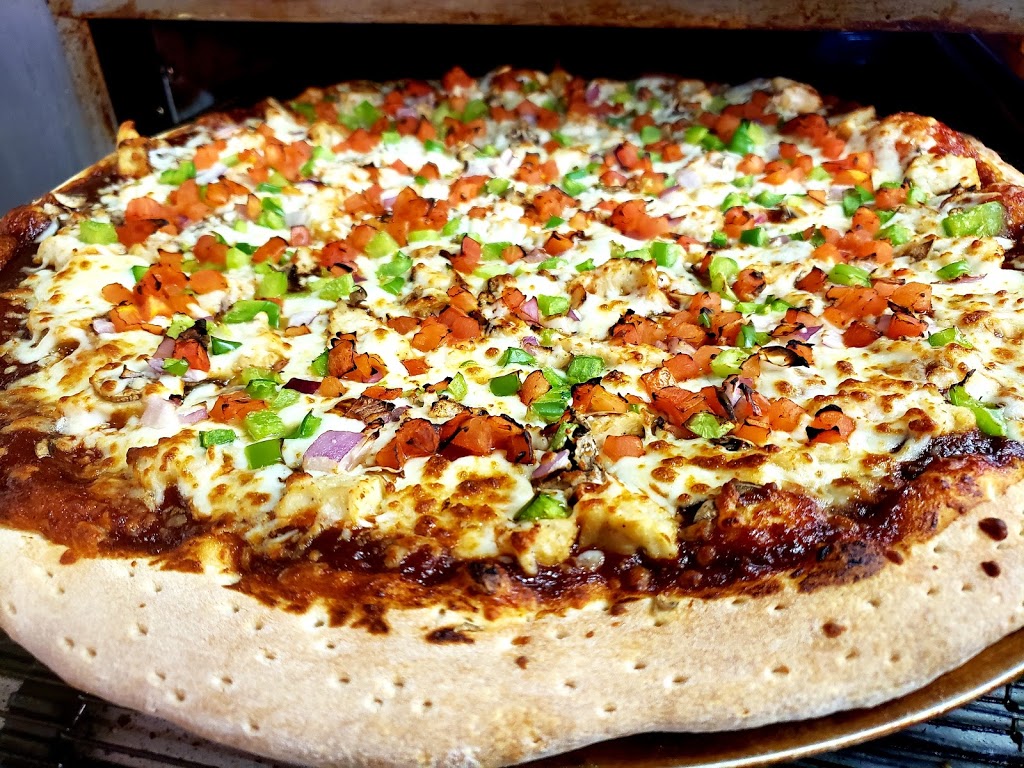 Pizzaholic | 12 Skyway Dr, Wolfville, NS B4P 1R8, Canada | Phone: (902) 542-4242