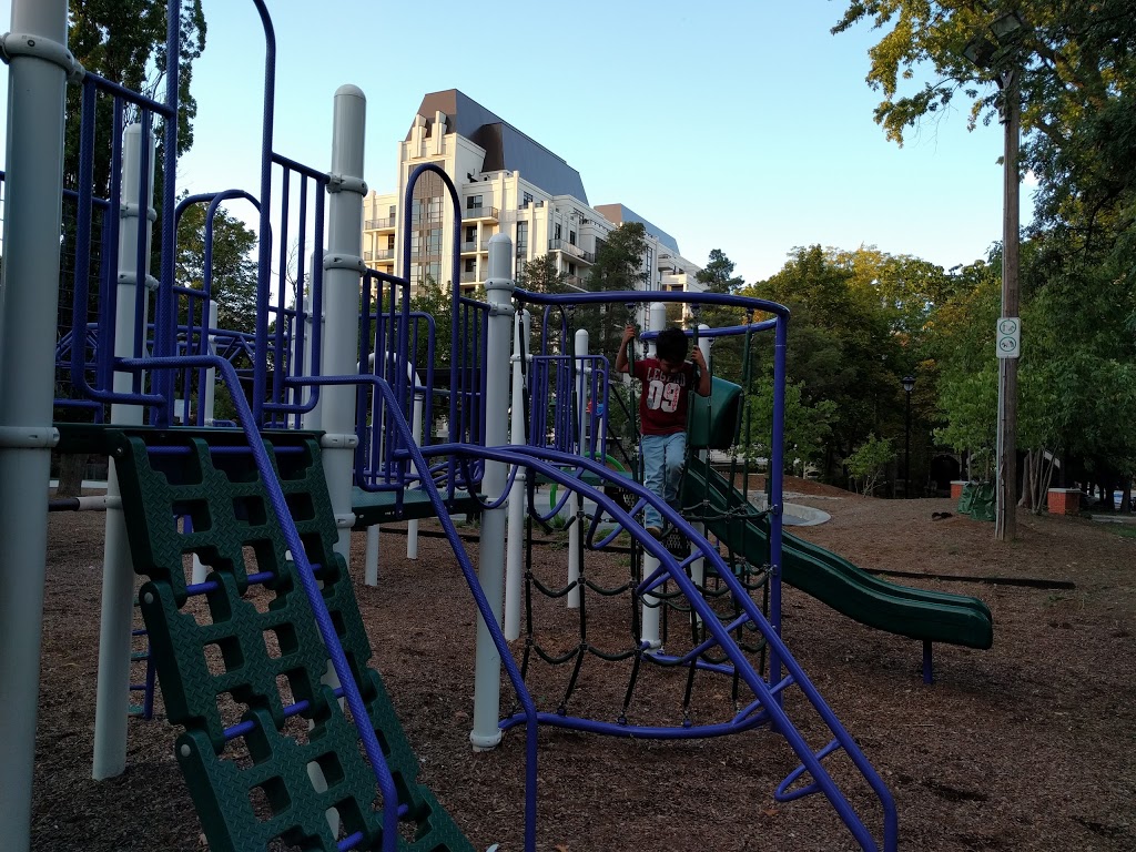 Durand Park | 250 Park St S, Hamilton, ON L8P 3G3, Canada
