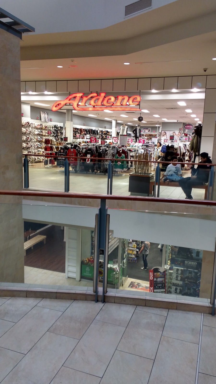 Ardene | 1000 Gerrard St E, Toronto, ON M4M 3G6, Canada | Phone: (416) 492-6657