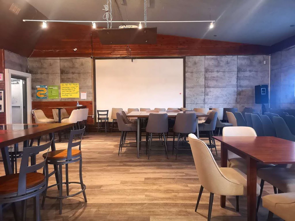 7 Days Hotel | 4815 51 St, Lamont, AB T0B 2R0, Canada | Phone: (780) 895-2413